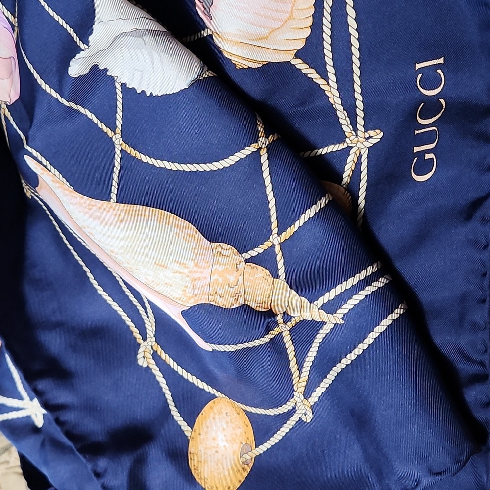 Gucci Scarf - Picture 7 of 12